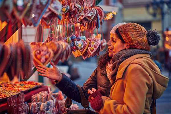 Christmas shopping market